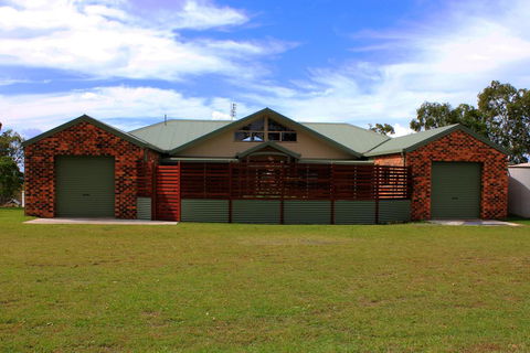 Tracks End Retreat - Accommodation Bookings 1