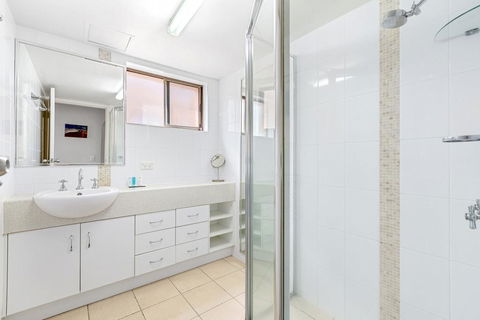 TRADEWINDS 3 - Accommodation Bookings 1
