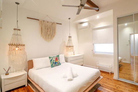 Treasure Island - Accommodation Bookings 2