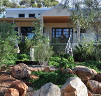 Tree Lodge - Accommodation Bookings