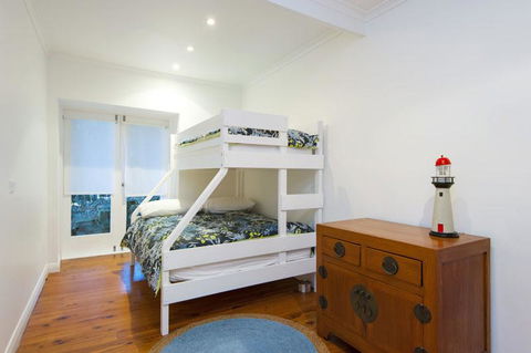 Treehouse Palm Beach - Accommodation Bookings 1