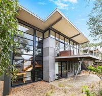 TREETOPS TERRACE 12 - A luxury Skenes Creek villa