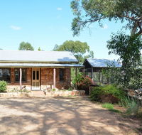 Trestrail Cottage B  B