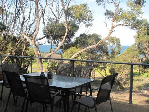 TREETOPS TERRACE 12 - A Luxury Skenes Creek Villa - Accommodation Bookings 2