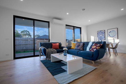 Trendy Sweet Home 4Beds@Blackburn South - Accommodation Bookings 2