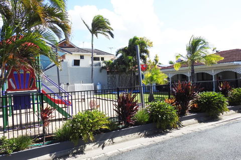 Tropic Coast Motel - Accommodation Bookings 3