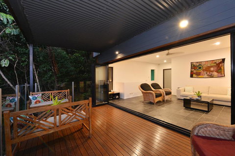 Trinity Beach Hideaway - Accommodation Bookings 2