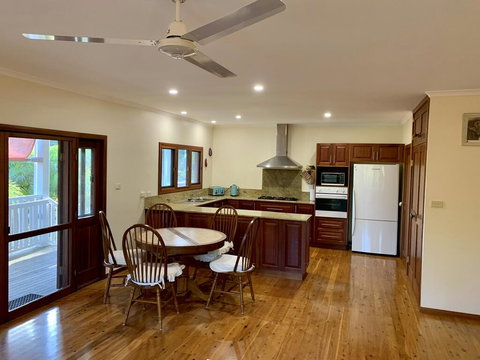 Tropical Styling - Accommodation Bookings 0