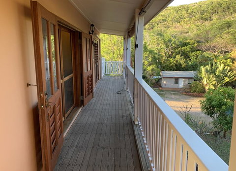 Tropical Styling - Accommodation Bookings 2