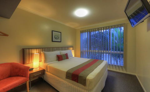 Tropixx Motel & Restaurant - Accommodation Bookings 3
