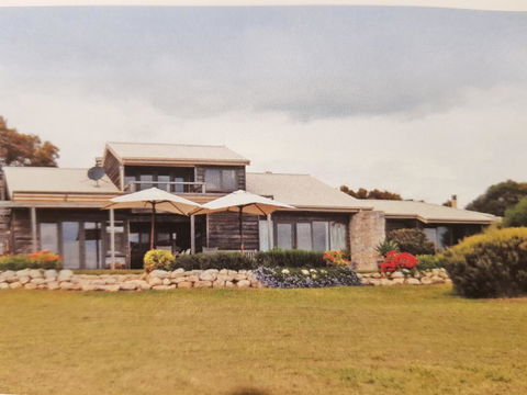 Tu Emuz Stone Beachfront Villa, Emu Bay, Kangaroo Is - Accommodation Bookings 2