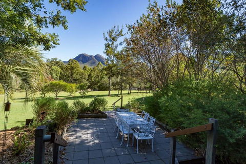 Tuckeroo Cottages & Gardens - Accommodation Bookings 1