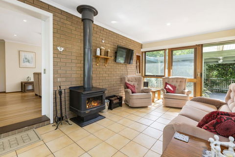 TUSCAN OASIS - RYE - Accommodation Bookings 3