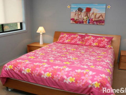 Tuscany #1 - 1/19 Campbell Crescent. Terrigal - Accommodation Bookings 1