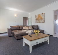 Twelve Errard - Accommodation Bookings