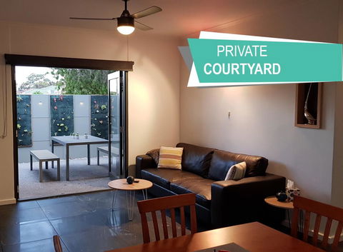 Two Bedroom Garden Apartment - Accommodation Bookings 0