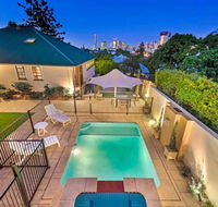 Ultimate Family Home - 3 Bedroom Lux Retreat with Private Pool Spa and Incredible Views