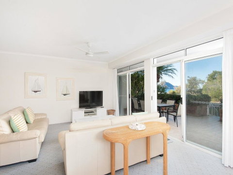 Unit 1 Albacore 12-14 Ondine Close Nelson Bay New South Wales 2315 - Accommodation Bookings 0