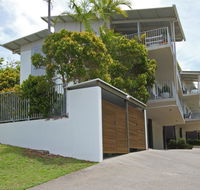 Unit 2 Sea Breeze Villas- 39 First Avenue Coolum - WIFI 400 Bond