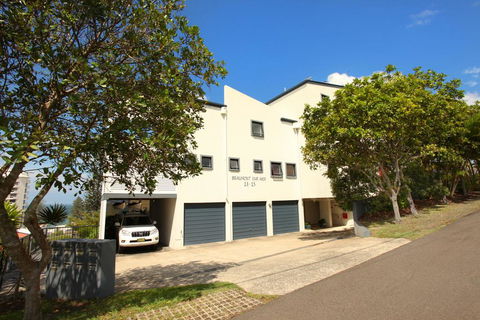 Unit 4, Beaumont Sur Mer, 13 - 15 Pacific Terrace Coolum Beach, 400 BOND, LINEN SUPPLIED - Accommodation Bookings 1