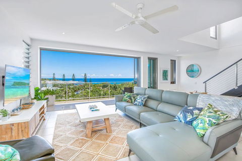 Unit 6 Rainbow Sea - Rainbow Beach, Amazing Ocean Views, Aircon, Wi-Fi, Pool, Walk To Beach - Accommodation Bookings 0