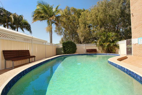 Unit 7, Belander Court, 34 Perry Street Coolum Beach, AIR CONDITIONED, 400 BOND, LINEN SUPPLIED - Accommodation Bookings 3