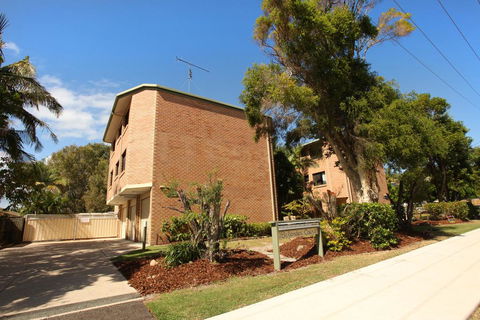 Unit 7, Belander Court, 34 Perry Street Coolum Beach, AIR CONDITIONED, 400 BOND, LINEN SUPPLIED - Accommodation Bookings 1