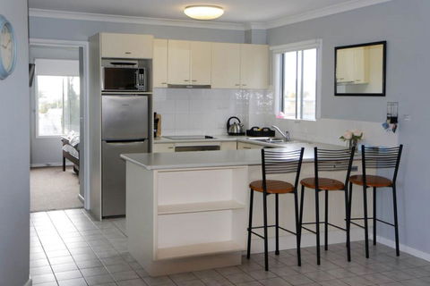 Unit 9 Bellevue - Accommodation Bookings 3