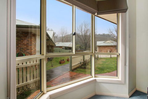 Valley View Townhouse - On The RAIL TRAIL - Accommodation Bookings 3
