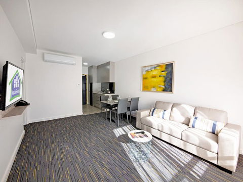 Value Suites Penrith - Accommodation Bookings 1