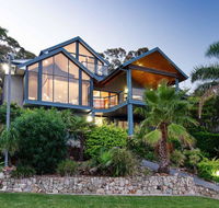 Venabu on Garuwa 20 Garuwa Street - spectacular house with fabulous views - Accommodation Bookings
