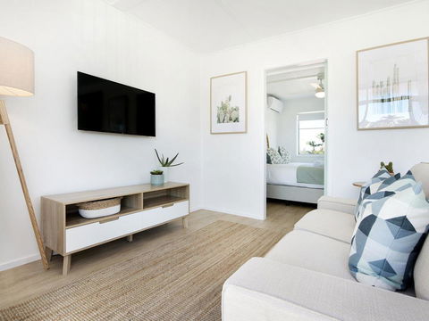 Ventura Beach Motel - 1 Bedroom - Accommodation Bookings 0