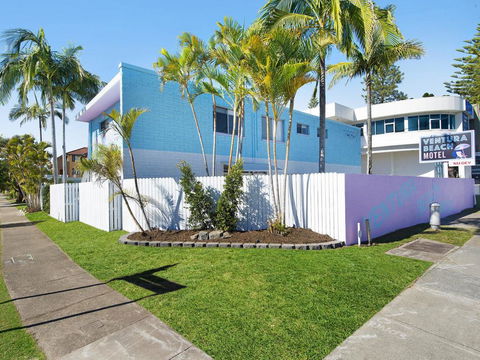 Ventura Beach Motel 3 Bedroom Poolside - Accommodation Bookings 3