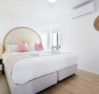 Ventura Beach Motel 2 Bed Poolside - Unit 1