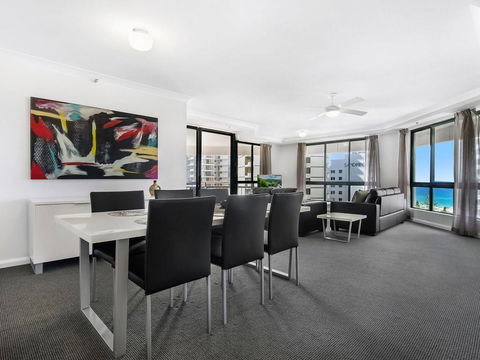 Victoria Square 2 Bed Ocean View Broadbeach - Accommodation Bookings 0