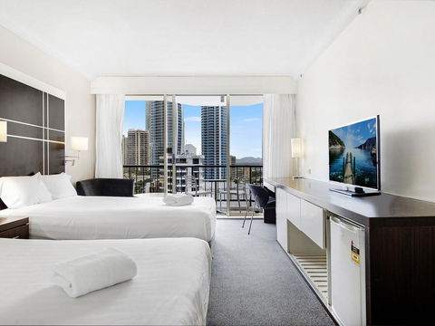 View - In Heart Of Surfers Paradise - Accommodation Bookings 3