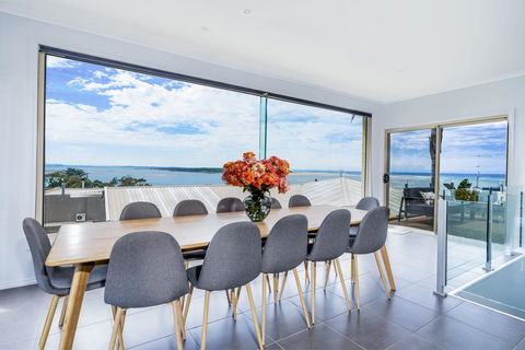 VIEWS FOREVER - INVERLOCH - Accommodation Bookings 1