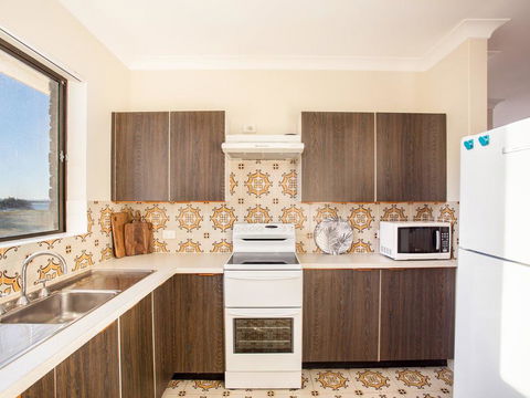 Villa Bianca 10 Opposite The Tanks - Accommodation Bookings 0
