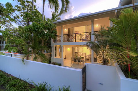 Villa Del Mar - Port Douglas - Accommodation Bookings 2