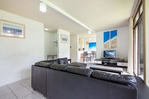 Villa Ellisa, Unit 1/10 Columbia Close - Accommodation Bookings 0