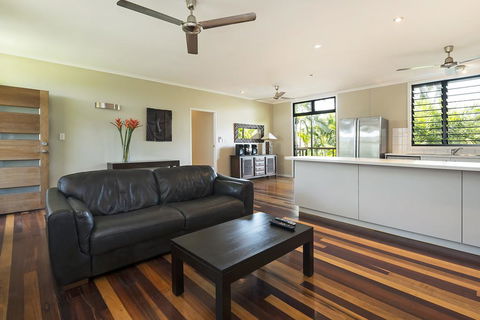 Villa Frangipani - Accommodation Bookings 2