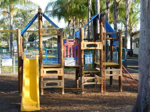 Villa Holiday Park - Accommodation Bookings 1