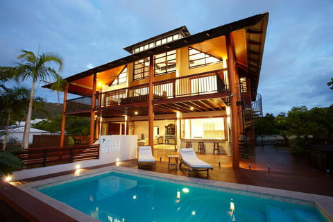 Villa Kembali - Accommodation Bookings 1