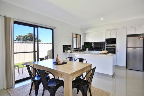 Villa Mare @ Culburra - 4 Mins To Beach - Accommodation Bookings 2