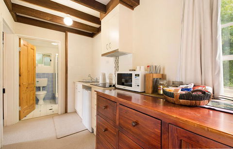 Vineyard Cottages - Accommodation Bookings 3