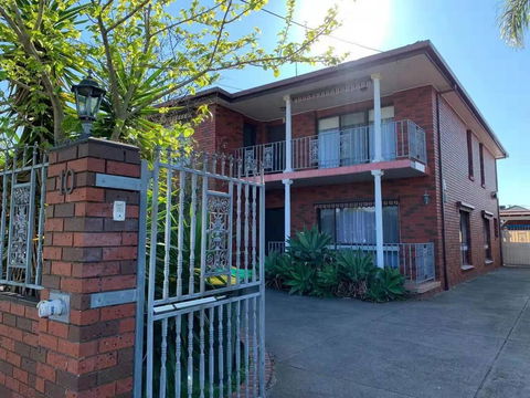 Vintage House In Bentleigh East - Accommodation Bookings 2