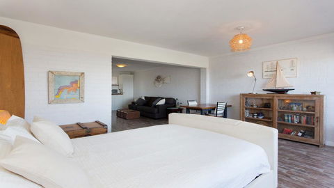Vista Fremantle - Apartment With A View - Accommodation Bookings 3