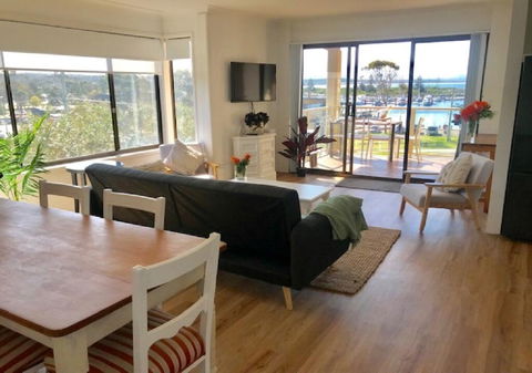 Vista Marina Penthouse #6 - Accommodation Bookings 2