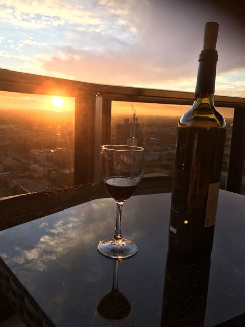VUE Penthouse On King William - Accommodation Bookings 2