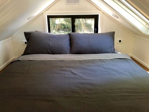 Walden Tiny House - Accommodation Bookings 3